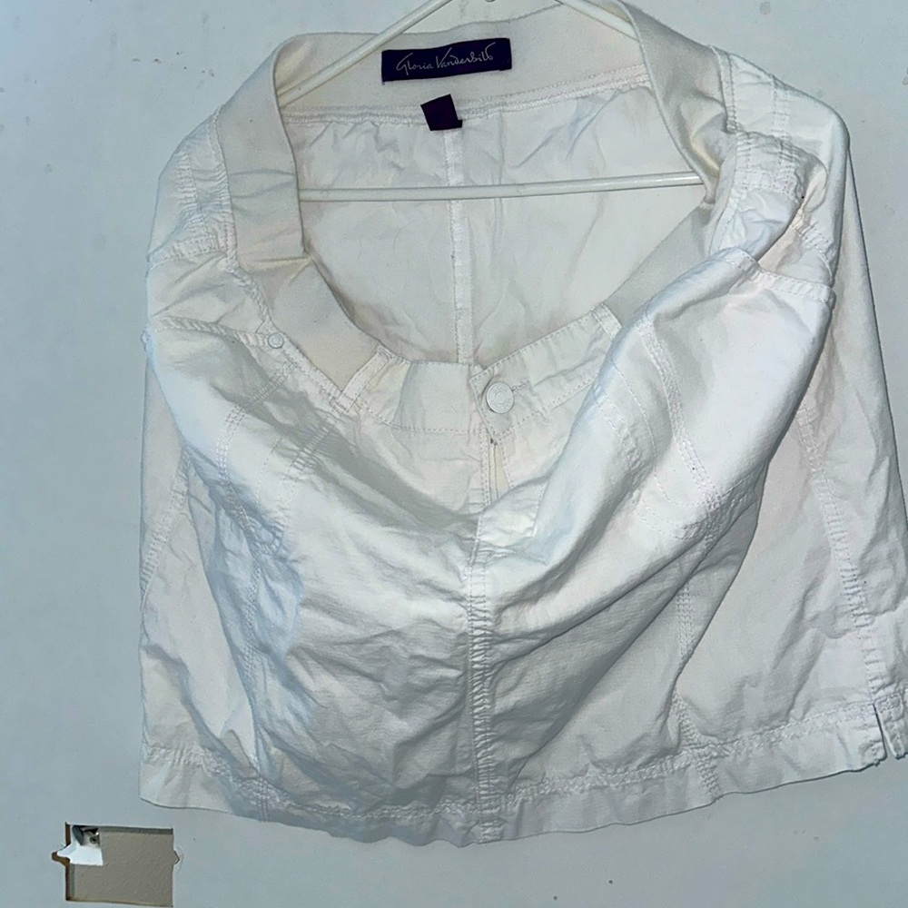 GLORIA VANDERBILT WHITE MINI SKIRT WHIT POCKET